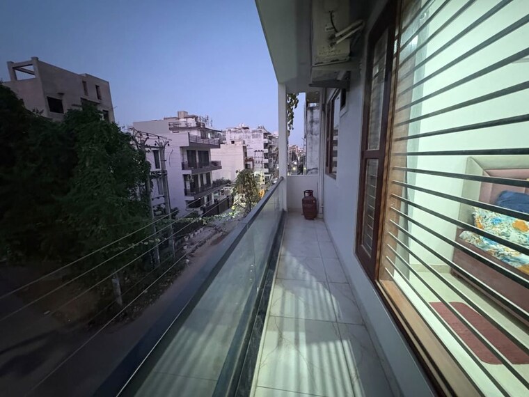 Balcony, sector 57 3 Bedroom 1680 Sq.Ft. Builder Floor In Sector 57 Gurgaon 10754380