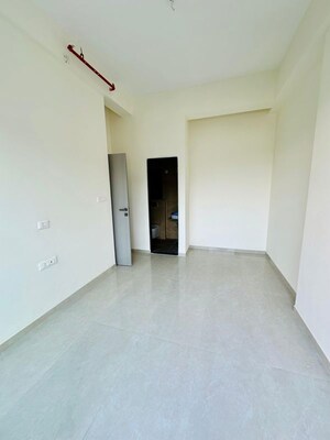 Room in 1 BHK Apartment at Damoji Patil Wadi – for Rent