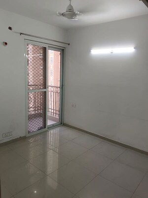 3 BHK Apartment For Rent in Prateek Grand City, Siddharth Vihar