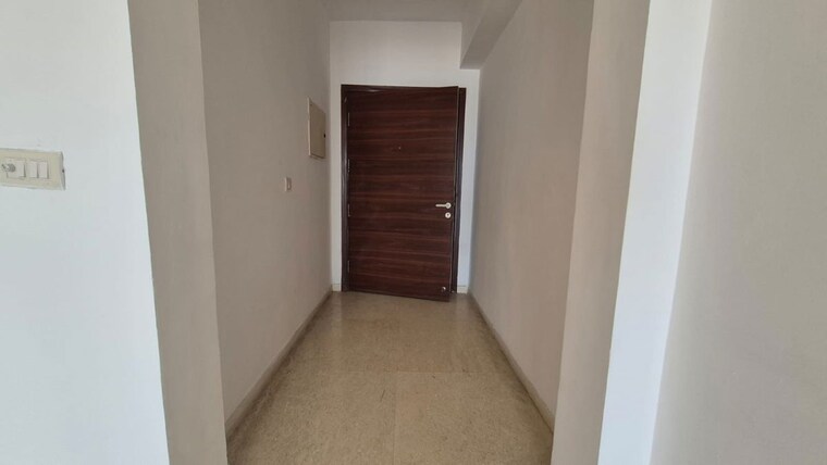 Room, dlf-new-town-heights-i 3.5 Bedroom 1936 Sq.Ft. Apartment In Sector 90 Gurgaon 10754352