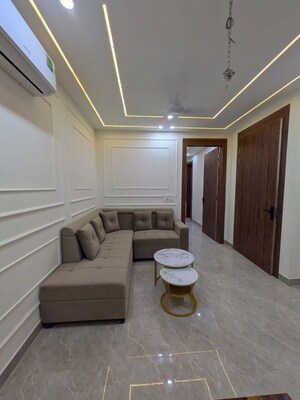 Living Room in 2 BHK Builder Floor at Sector 42 – for Rent