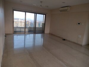 Room in 3 BHK Apartment at L&T Emerald Isle, Powai – for Rent