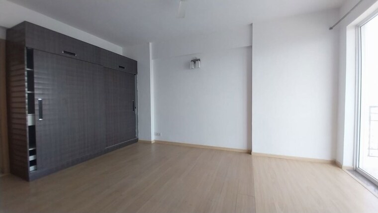 Room, dlf-new-town-heights-i 4 Bedroom 2727 Sq.Ft. Apartment In Sector 90 Gurgaon 10754424