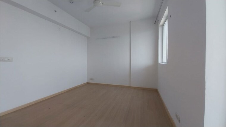 Room, dlf-new-town-heights-i 4 Bedroom 2727 Sq.Ft. Apartment In Sector 90 Gurgaon 10754424