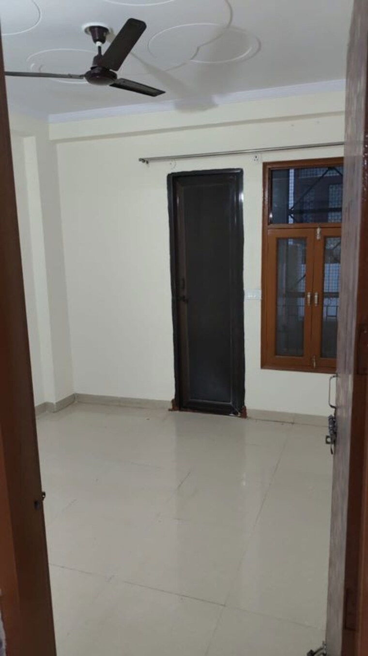 Room, raj nagar 2 Bedroom 70 Sq.Yd. Builder Floor In Raj Nagar Delhi 10754384