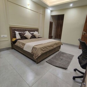 Living Room in 1 BHK Builder Floor at Sector 42 – for Rent