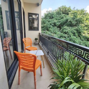 Balcony in 1 BHK Builder Floor at Sector 42 – for Rent