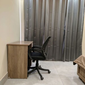 Team Area in 1 BHK Builder Floor at Sector 42 – for Rent