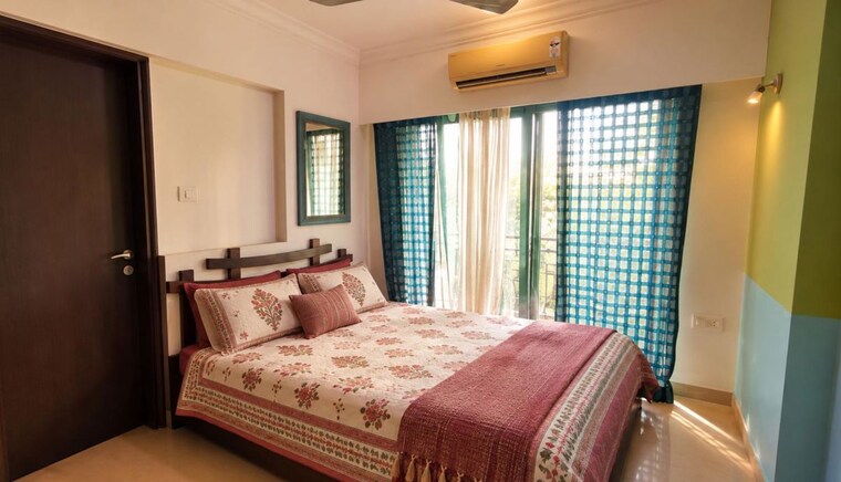 Bedroom, lake-primrose 3 Bedroom 1300 Sq.Ft. Apartment In Powai Mumbai 10754448