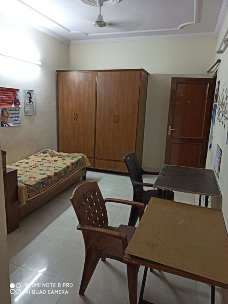 Team Area, old rajinder nagar 3 Bedroom 89 Sq.Yd. Builder Floor In Old Rajinder Nagar Delhi 10754493