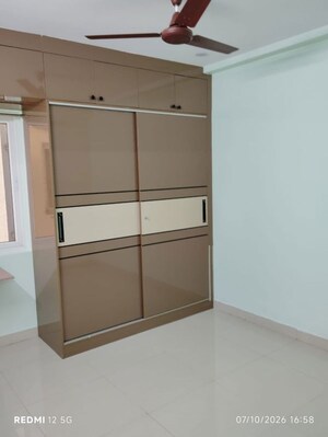 Room in 3 BHK Apartment at Greenmark Mayfair Apartments, Tellapur – for Rent