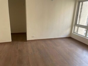  Office Space For Sale in Wave Silver Tower, Sector 18