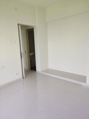Room in 1 BHK Apartment at Vijay Orovia, Ghodbunder Road – for Rent