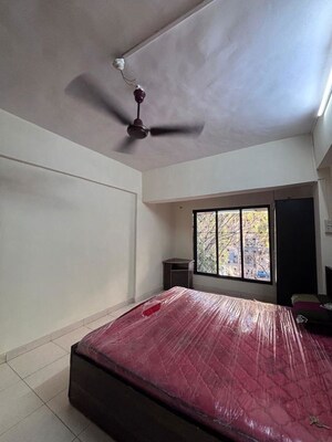 Bedroom in 2 BHK Apartment at Sai Krishna Kunj, Andheri West – for Rent