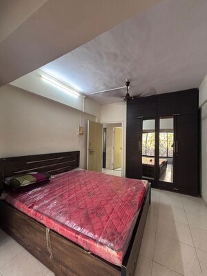 Bedroom in 2 BHK Apartment at Sai Krishna Kunj, Andheri West – for Rent