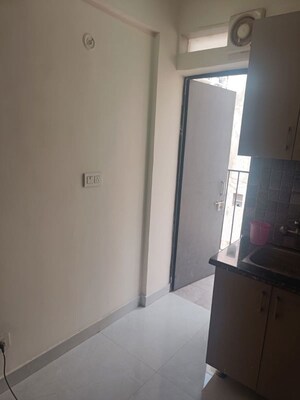 Room in 1 RK Apartment at Bestech Park View Grand Spa, Sector 81 – for Sale