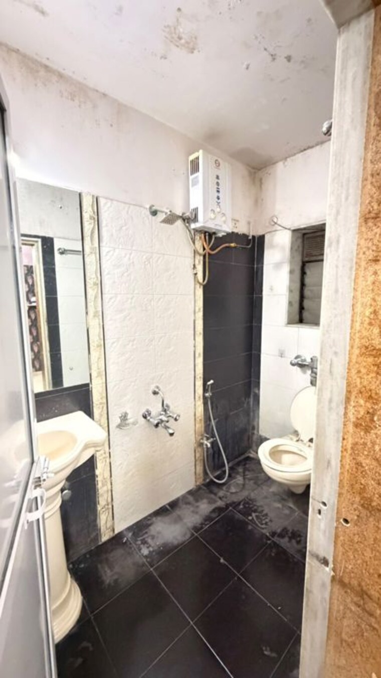 Bathroom, happy-valley 2 Bedroom 1050 Sq.Ft. Apartment In Manpada Thane 10754580