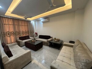 Living Room in 4 BHK Builder Floor at Sector 57 – for Rent