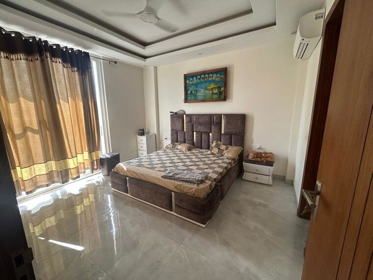 Bedroom, sector 57 4 Bedroom 300 Sq.Yd. Builder Floor In Sector 57 Gurgaon 10754586