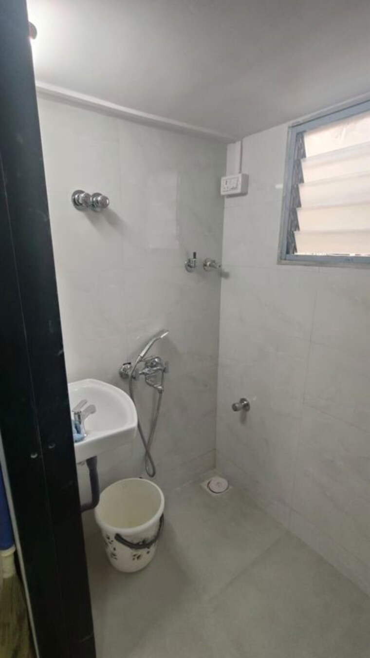 Bathroom, nagari-niwara-chs 1 RK 348 Sq.Ft. Apartment In Goregaon East Mumbai 10753808