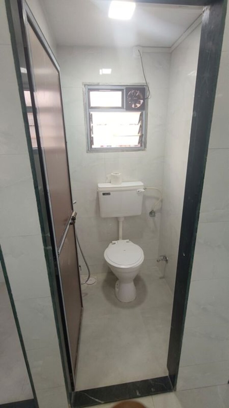Bathroom, nagari-niwara-chs 1 RK 348 Sq.Ft. Apartment In Goregaon East Mumbai 10753808