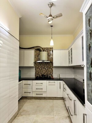 Kitchen in 3 BHK Builder Floor at Sector 45 – for Rent