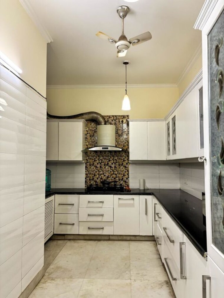 Kitchen, sector 45 3 Bedroom 1720 Sq.Ft. Builder Floor In Sector 45 Gurgaon 10754623