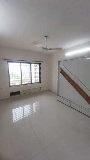 2 BHK Apartment For Sale in Ajmera Himalayan Heights, Wadala