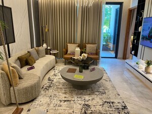 Team Area in 4 BHK Apartment at Mullanpur – for Sale