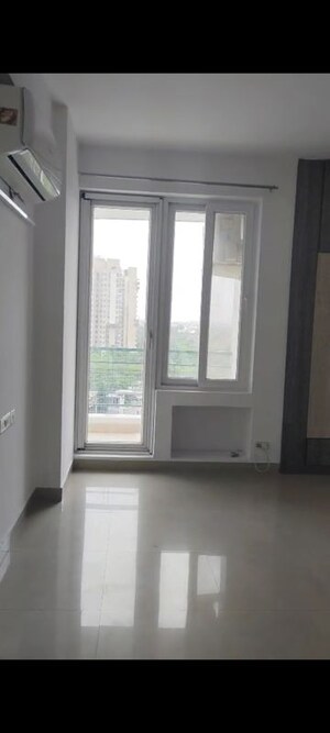 Room in 4 BHK Apartment at Great Value Sharanam, Sector 107 – for Rent