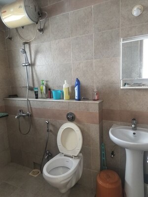 Bathroom in Studio Apartment at Amanora Metro Tower, Hadapsar – for Rent