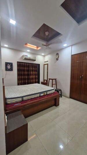 Bedroom in 3 BHK Apartment at Ashar Residency, Pokhran Road No Two – for Rent