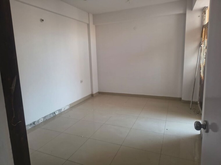 Room, avl-36-gurgaon 2 Bedroom 620 Sq.Ft. Apartment In Sector 36 Gurgaon 10754724
