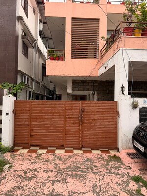 3.5 BHK Independent House For Rent in Govind Vihar