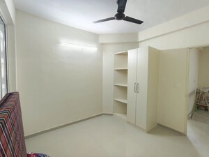 1 BHK Apartment For Rent in Pyramid Infinity, Sector 70