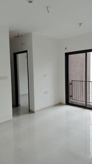 Room in 2 BHK Apartment at Runwal My City Phase II Cluster 05, Dombivli East – for Rent