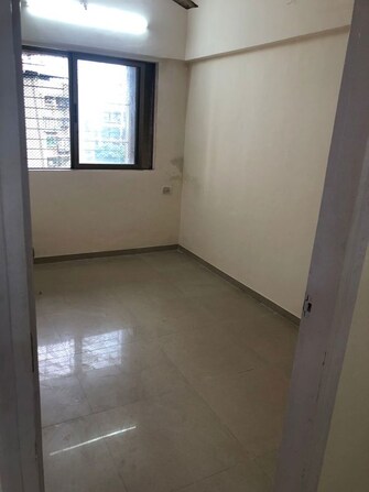 1 RkApartment For Rent in Shroff Arcade in Borivali West, Mumbai