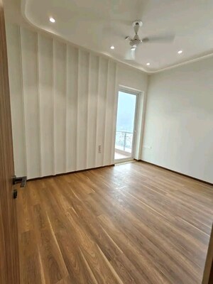 Room in 3 BHK Apartment at Conscient Hines Elevate, Sector 59 – for Rent