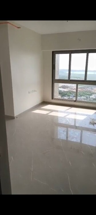 2 BHK Apartment For Rent in Veena Smart Homes in Kandivali West, Mumbai