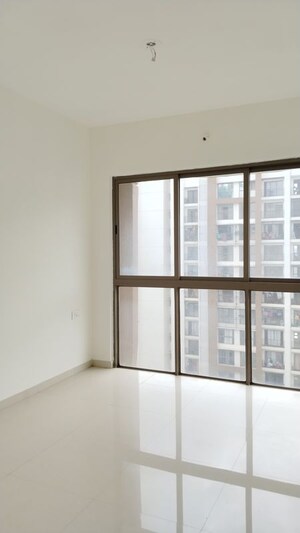 Room in 3 BHK Apartment at Runwal My City Phase II Cluster 05, Dombivli East – for Rent
