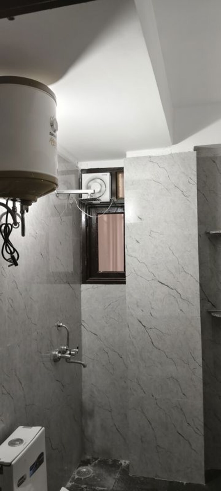 Bathroom, dharam colony 1 Bedroom 850 Sq.Ft. Builder Floor In Dharam Colony Gurgaon 10754842