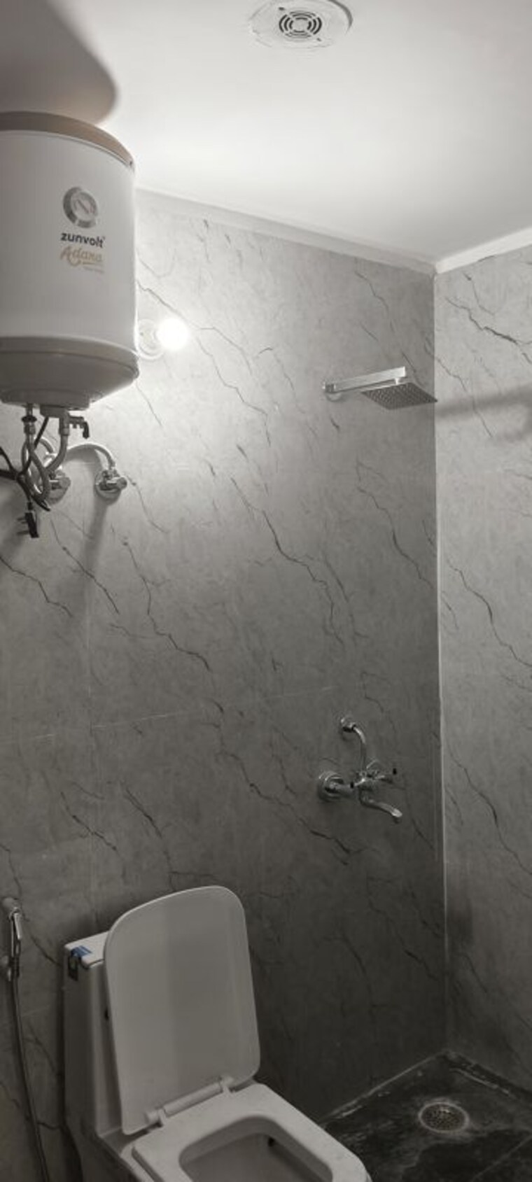 Bathroom, dharam colony 1 Bedroom 850 Sq.Ft. Builder Floor In Dharam Colony Gurgaon 10754842