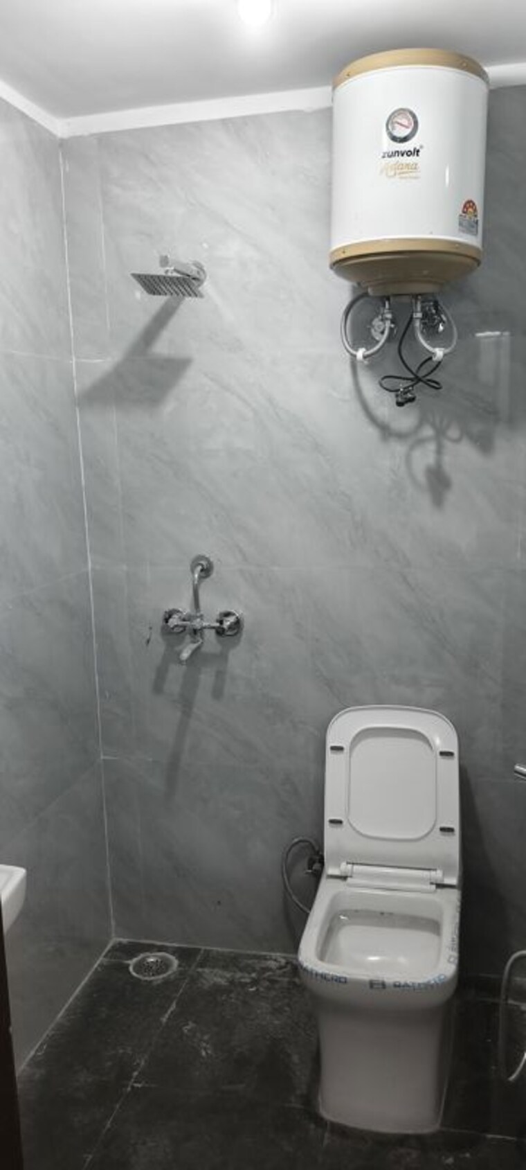 Bathroom, dharam colony 1 Bedroom 850 Sq.Ft. Builder Floor In Dharam Colony Gurgaon 10754842