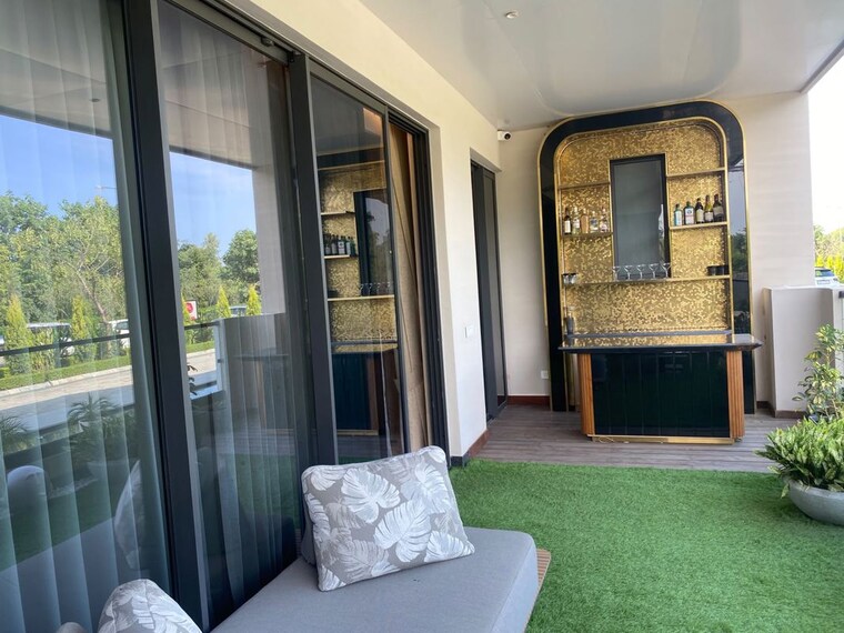 Balcony, mullanpur 4 Bedroom 5378 Sq.Ft. Apartment In Mullanpur Mohali 10737266