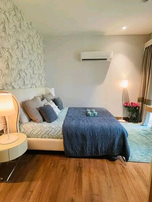 Living Room in 3.5 BHK Apartment at Mahindra Luminare, Sector 59 – for Rent
