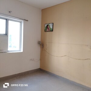 Room in 3.5 BHK Apartment at Orris Aster Court, Sector 85 – for Sale