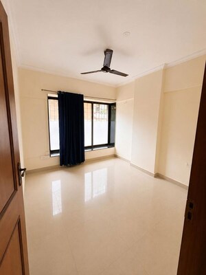 Room in 3 BHK Apartment at Kartik Apartment, Chembur – for Rent