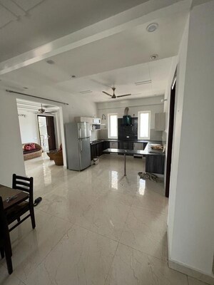 Room in 3 BHK Apartment at Jakhan – for Sale