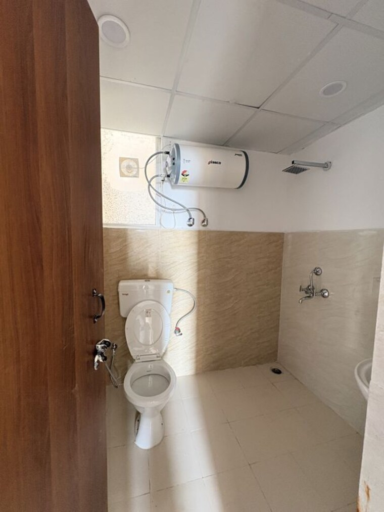 Bathroom, landmark-the-homes-81 2.5 Bedroom 645 Sq.Ft. Apartment In Sector 81 Gurgaon 10755021