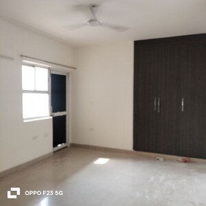 Room in 3.5 BHK Apartment at Orris Aster Court, Sector 85 – for Rent